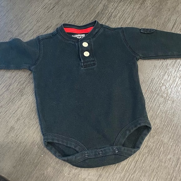 OshKosh B'gosh Other - OshKosh B'gosh Infant baby boys dark Gray Thermal Henley Bodysuit Size 9M VTG
